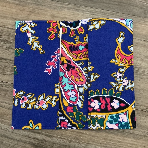 Vera Bradley wallet/checkbook holder - Picture 7 of 8